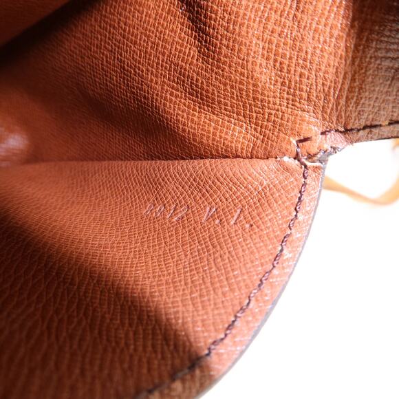 💎✨Authentic✨💎Louis Vuitton Monogram Mini Saint Cloud Shoulder Bag - Picture 16 of 16